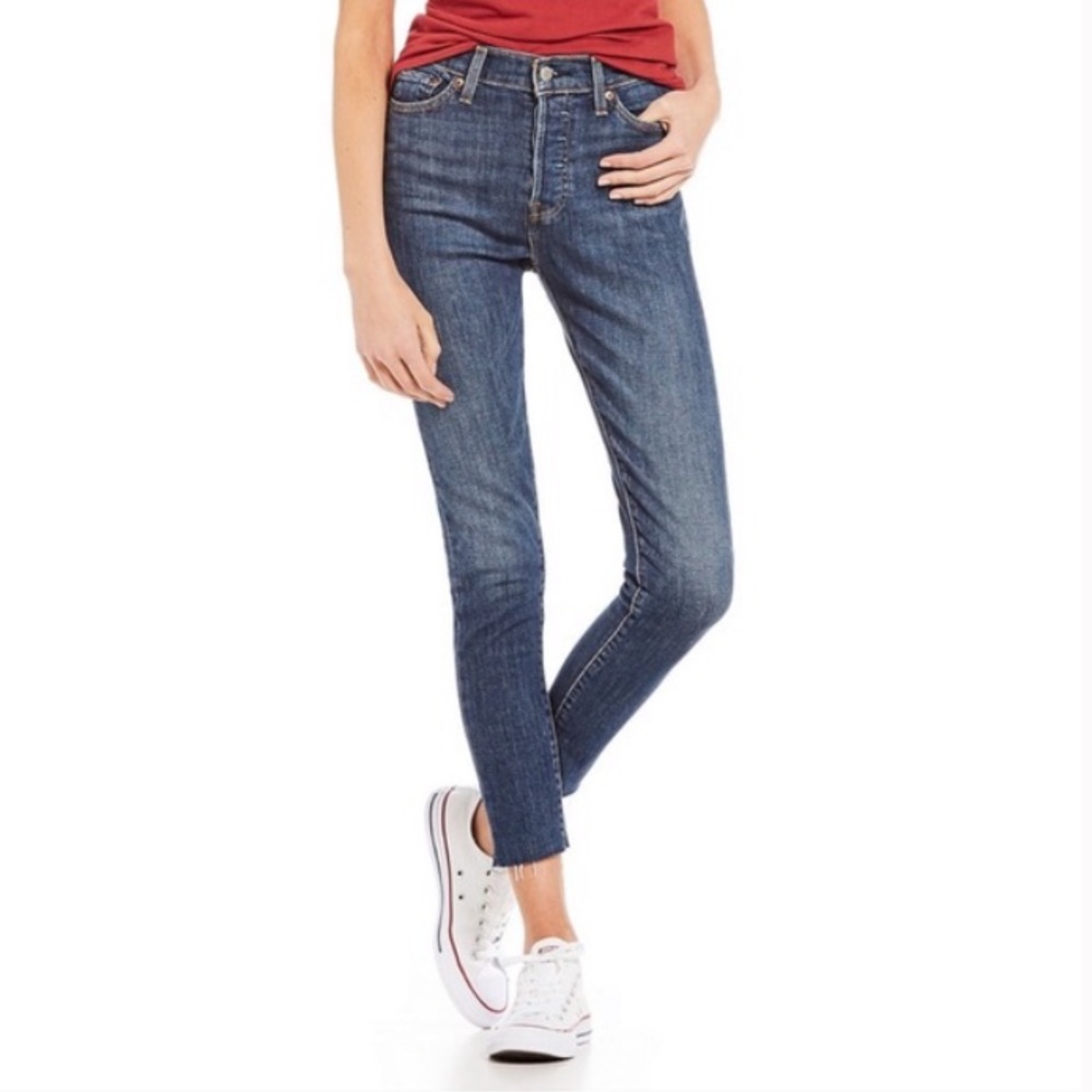 Levi’s High Rise Wedgie Skinny Jeans